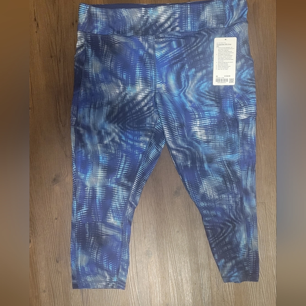 Lululemon Invigotate HD Crop